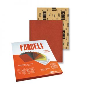 Lija para madera roja