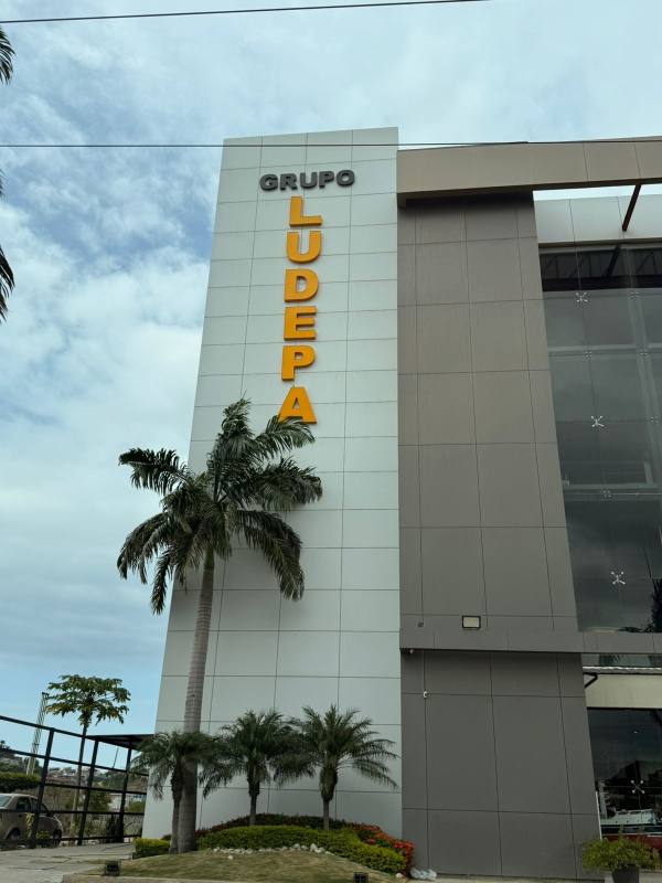 Tu ferreteria Marina e Industiral (Manta-Guayaquil-Samborondón)