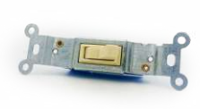 INTERRUPTOR SIMPLE EMPOTRABLE – BRILLUX